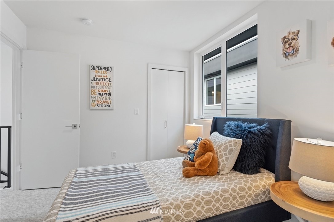 130 West Florentia Street, Unit A Seattle, WA 98119 - Photo 20 of 24