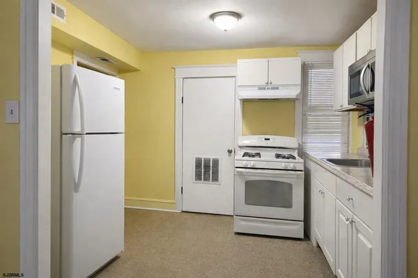 $1,950 | 1916 Magellan Avenue, Unit 2, Atlantic City, NJ 08401