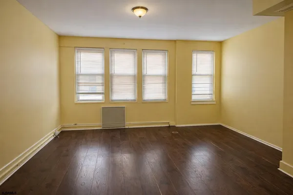 $1,950 | 1916 Magellan Avenue, Unit 2, Atlantic City, NJ 08401