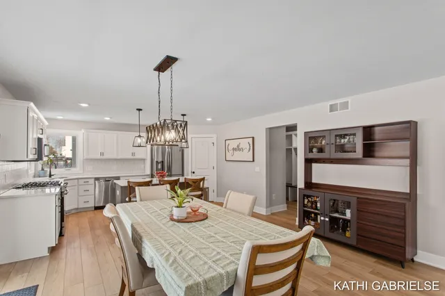 $579,900 | 481 Sessions Woods Drive North, Grand Rapids, MI 49534