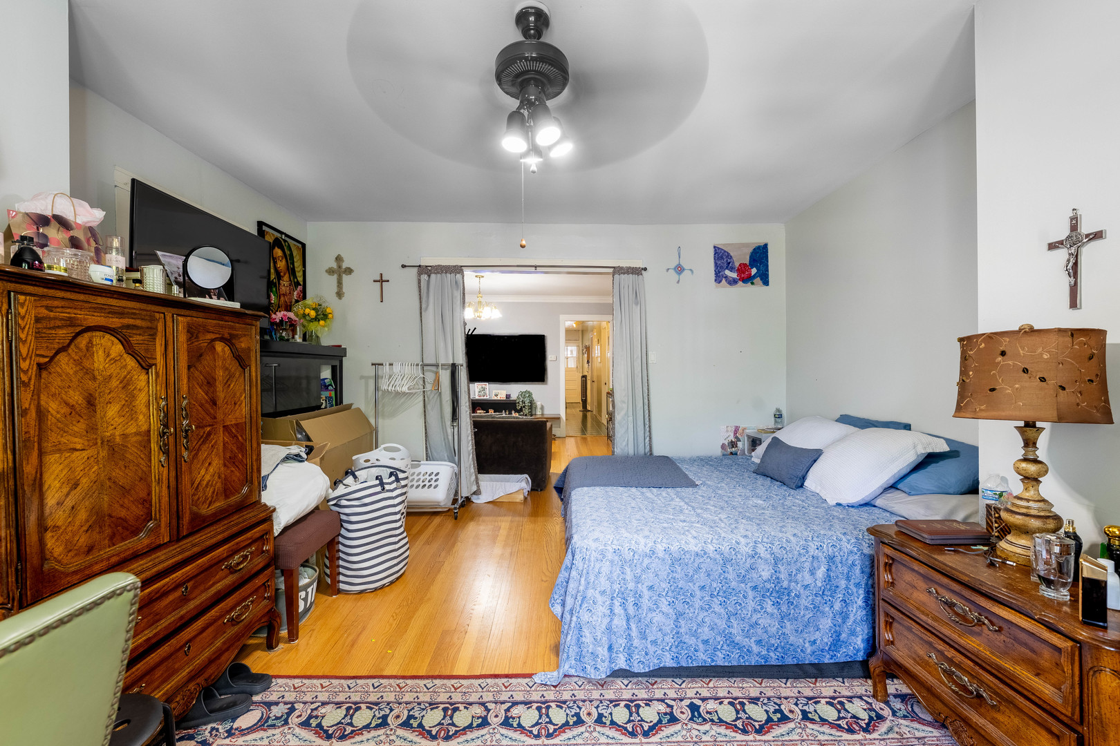 4843 West George Street Chicago, IL 60641 - Photo 12 of 16 Gallery Image 12