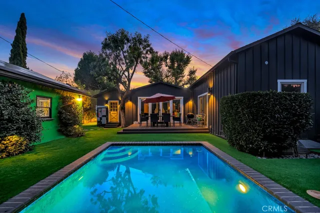 $1,499,999 | 5732 Mammoth Avenue, Valley Glen, CA 91401