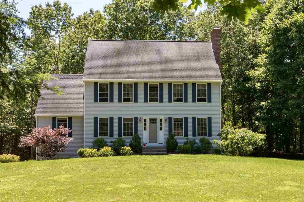 157 Ash Swamp Road Newmarket, NH 03857 - Photo 1 of 37