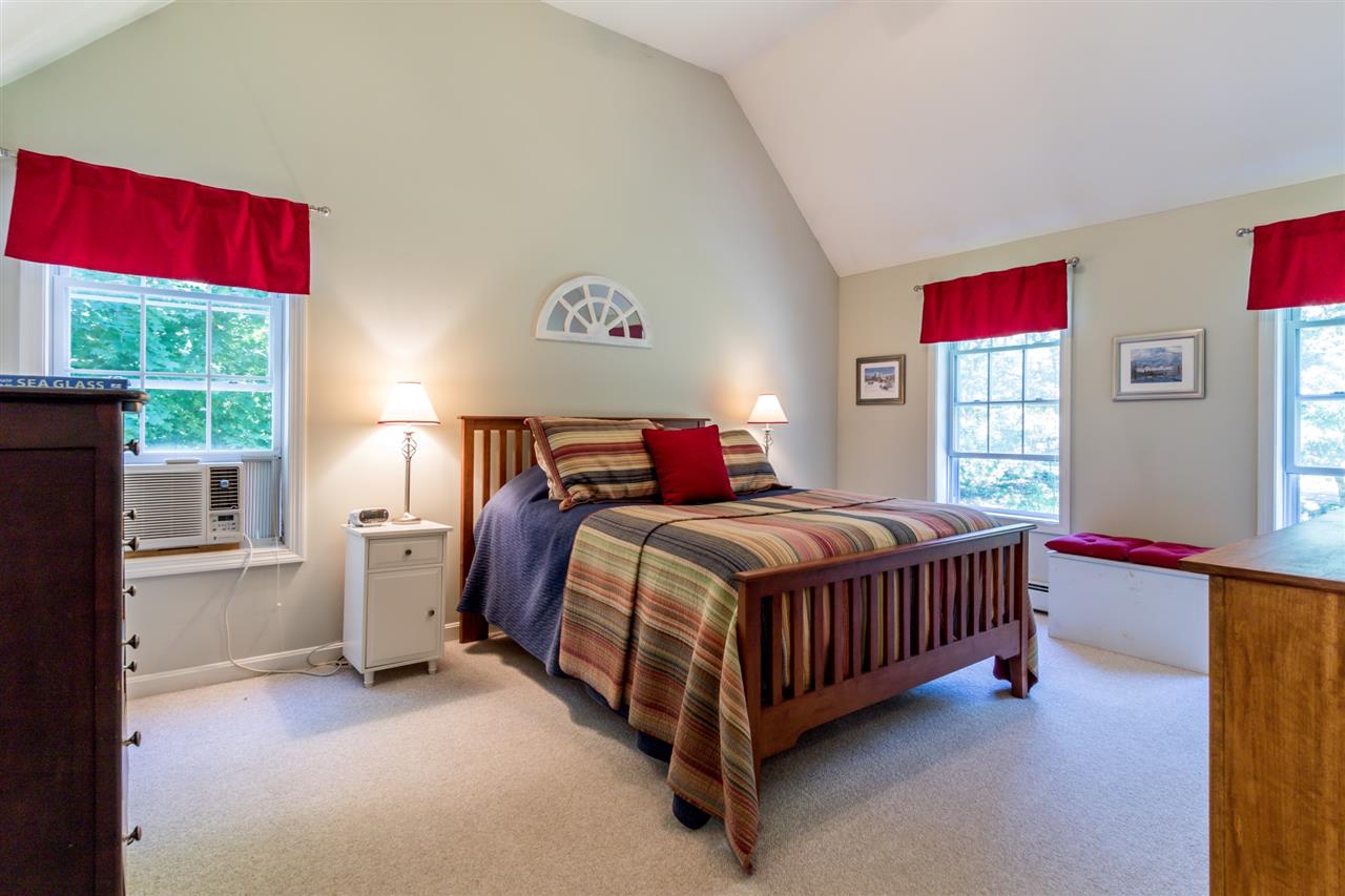 157 Ash Swamp Road Newmarket, NH 03857 - Photo 23 of 37