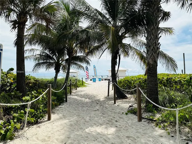 $510,000 | 5225 Collins Avenue, Unit 515, Miami Beach, FL 33140