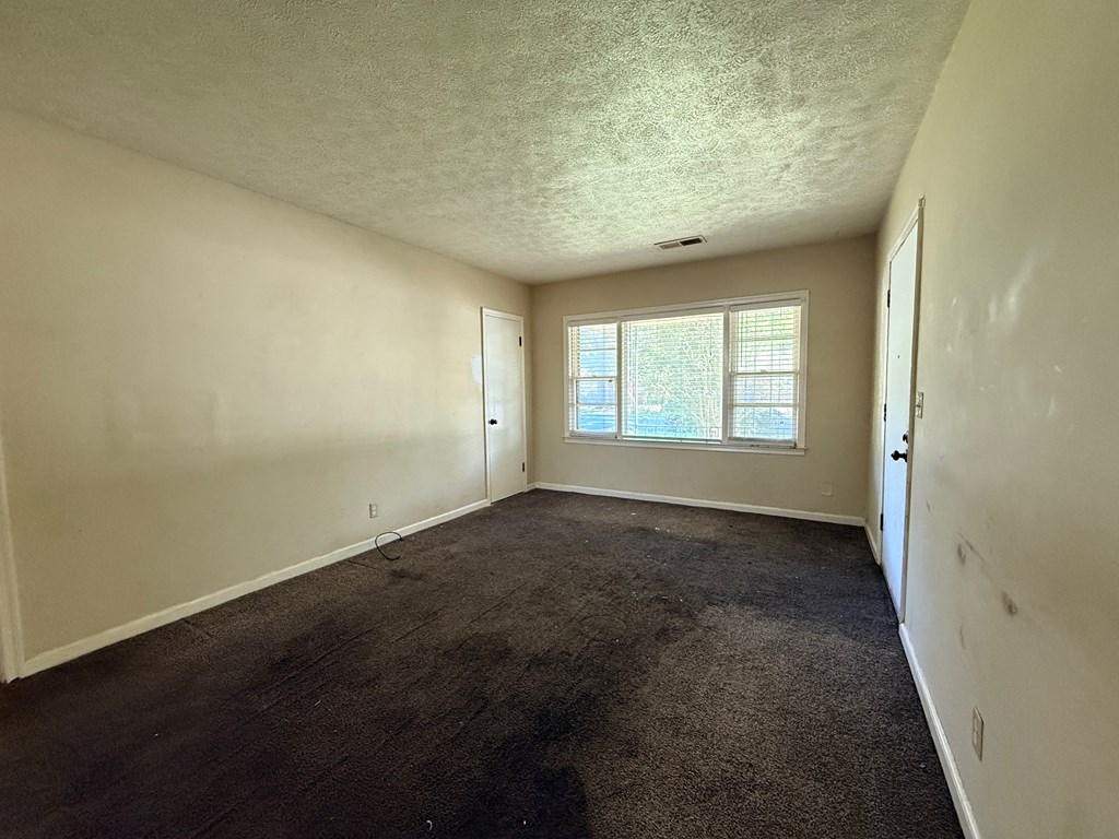 3001 Plantation Road Columbus, GA 31903 - Photo 6 of 31 Living Room