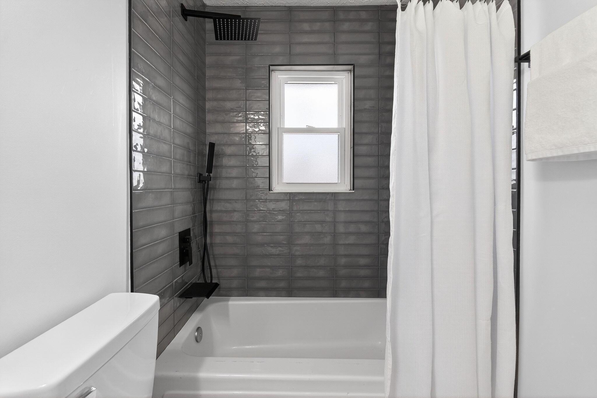 6416 Faircrest Road Columbus, OH 43229 - Photo 24 of 37 6416 Faircrest (Interior)-20