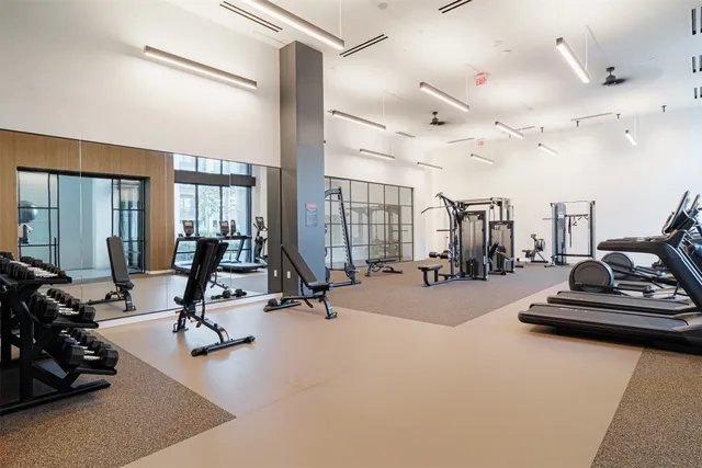 $1,525 | 10505 Deerwood Road, Unit 322, Houston, TX 77042