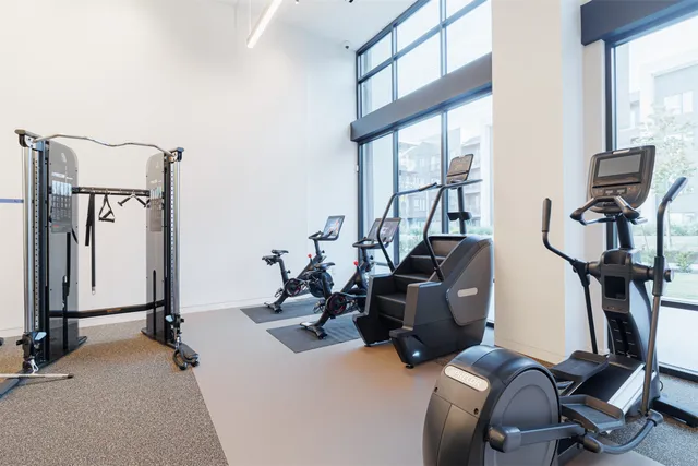 $1,525 | 10505 Deerwood Road, Unit 322, Houston, TX 77042