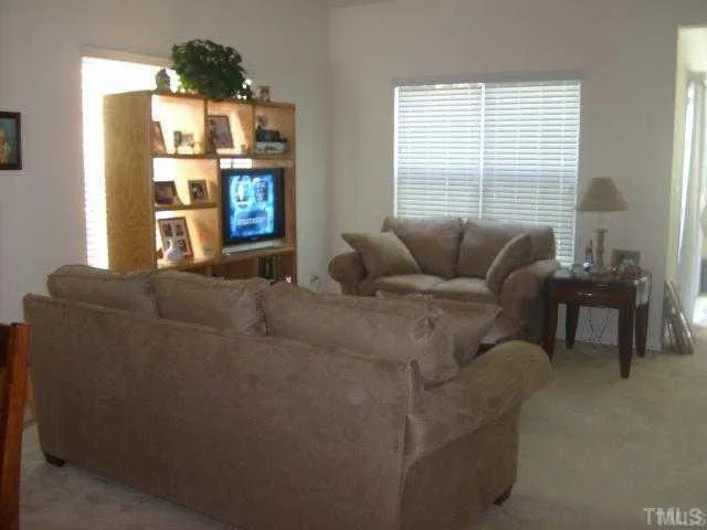 $1,595 | 146 Forthview Way, Apex, NC 27502