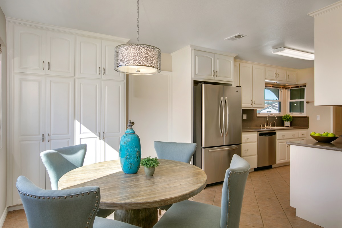 13723 Tobiasson Road Poway, CA 92064 - Photo 1 of 12