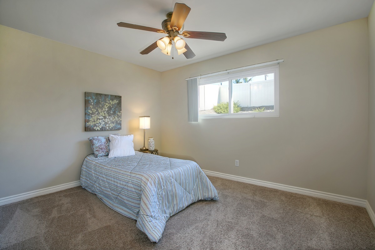 13723 Tobiasson Road Poway, CA 92064 - Photo 7 of 12