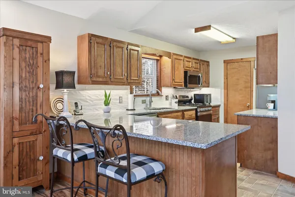 $400,000 | 247 Dogwood Drive, Mount Jackson, VA 22842