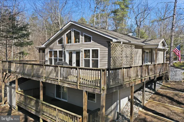 $400,000 | 247 Dogwood Drive, Mount Jackson, VA 22842