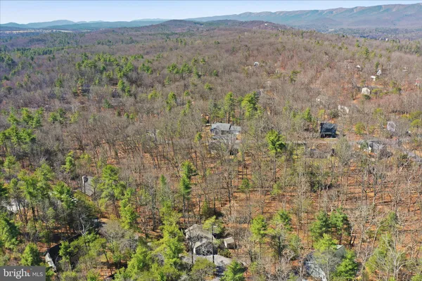 $400,000 | 247 Dogwood Drive, Mount Jackson, VA 22842