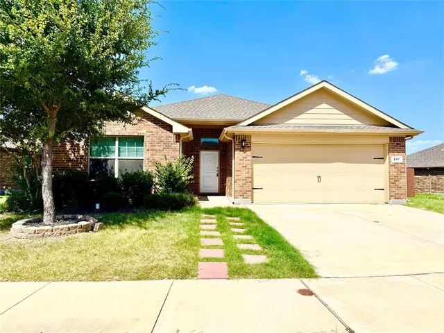 a view of outdoor space yard and front view of a house