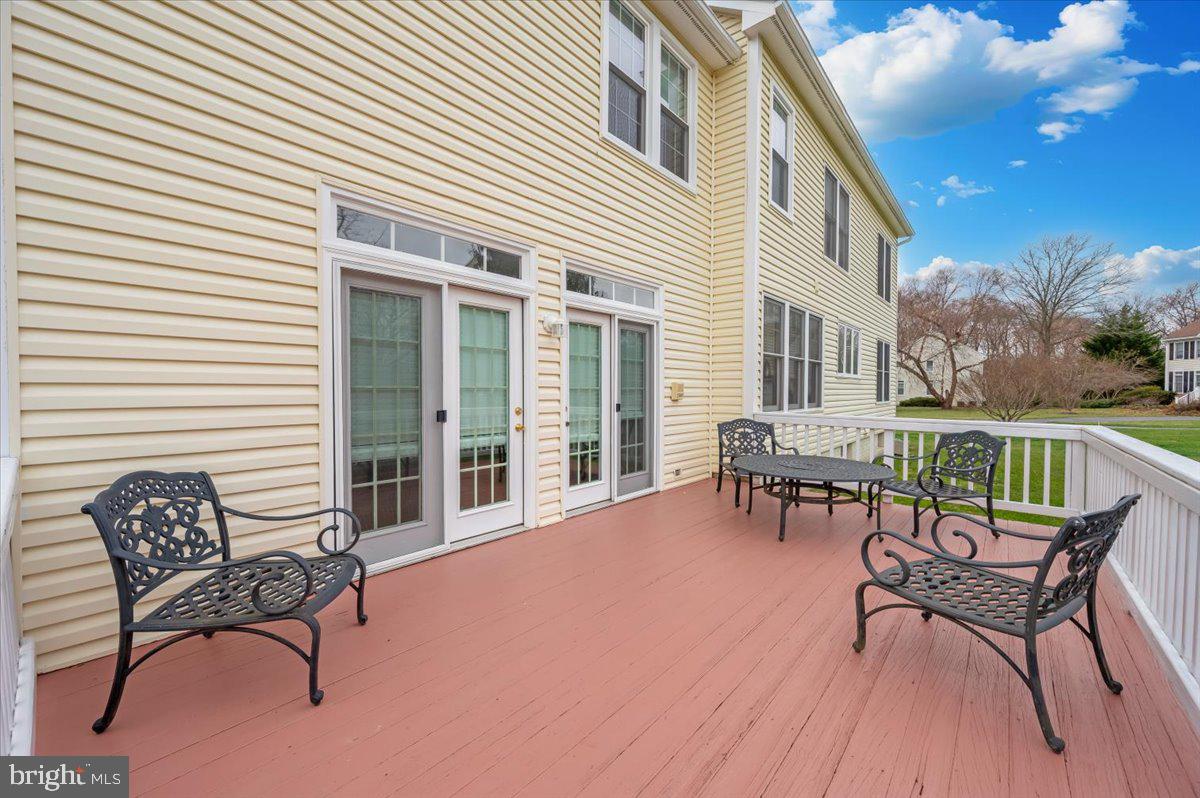 17900 Hickman Street Poolesville, MD 20837 - Photo 57 of 97 Decking off Family Room
