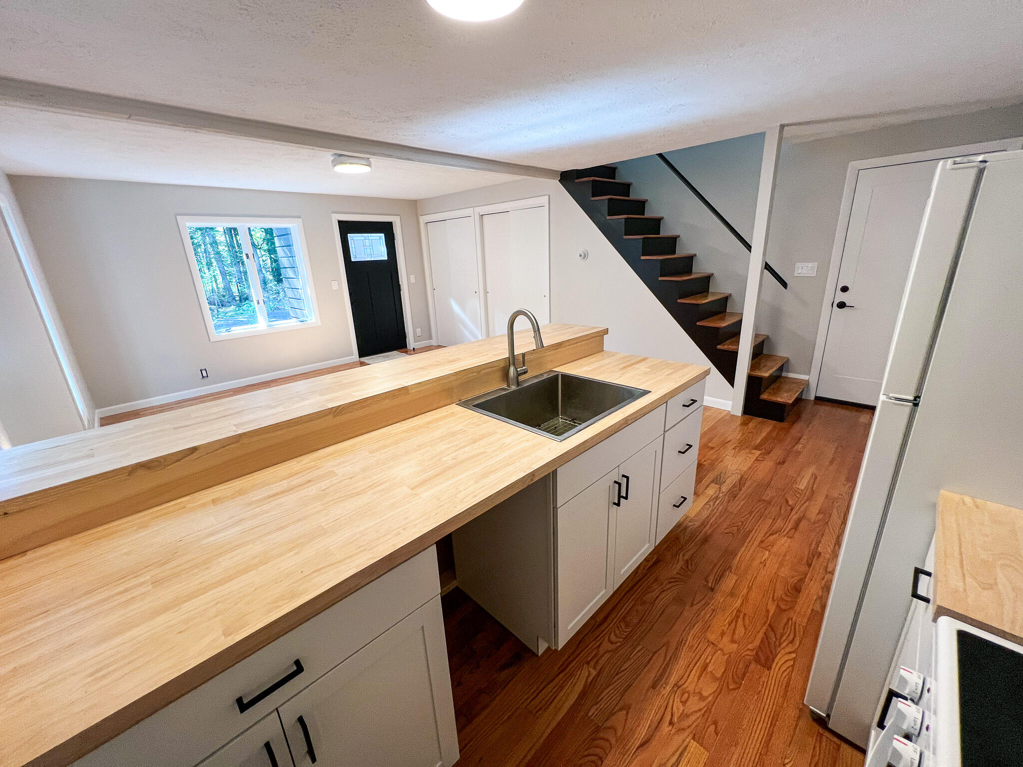 10 Ledgemere Road Orrs Island, ME 04066 - Photo 49 of 66 Kitchen Guest Quarters