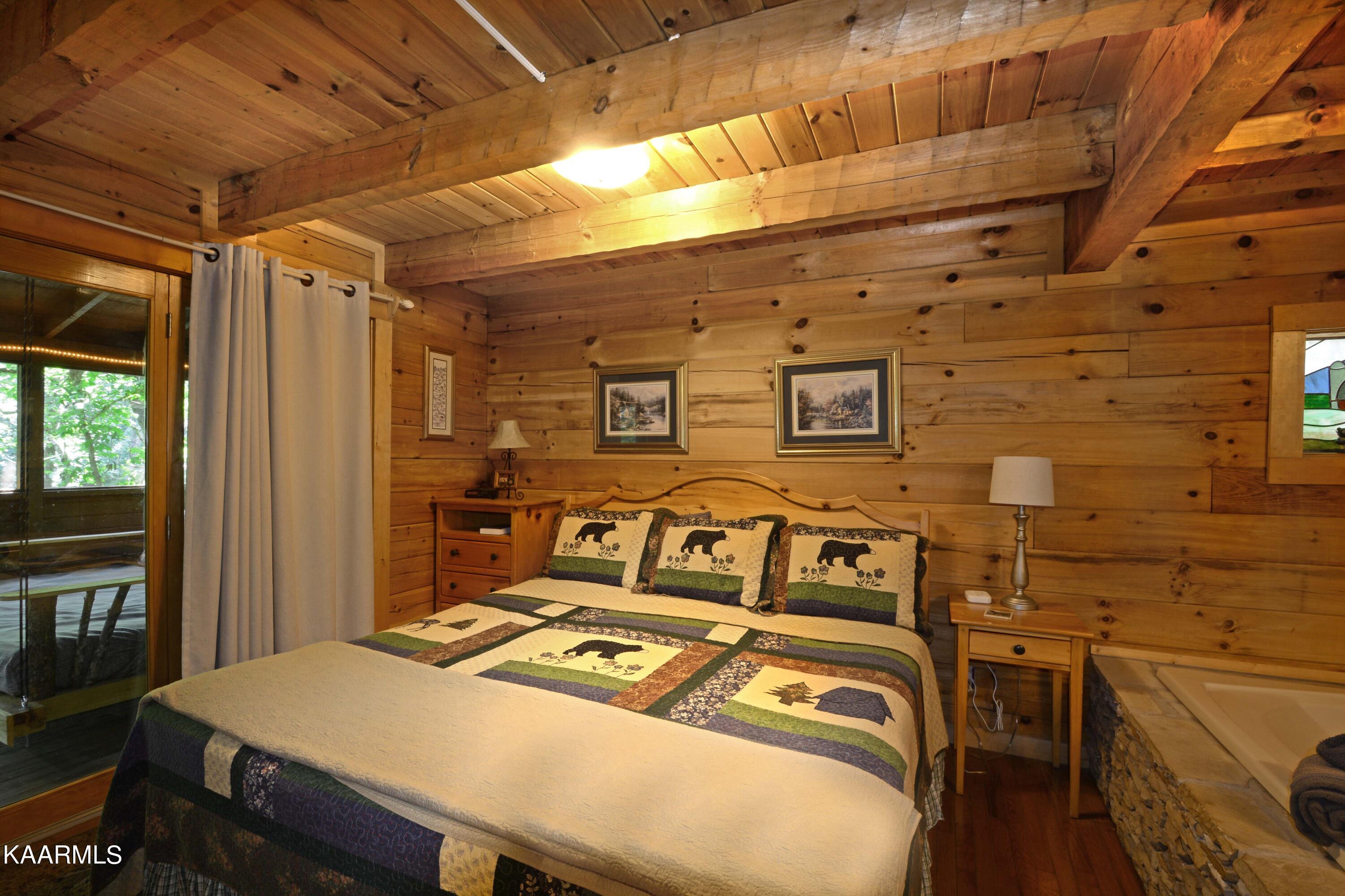 1708 Lake View Circle Sevierville, TN 37876 - Photo 13 of 33 Master Bedroom 1 (2nd Take)