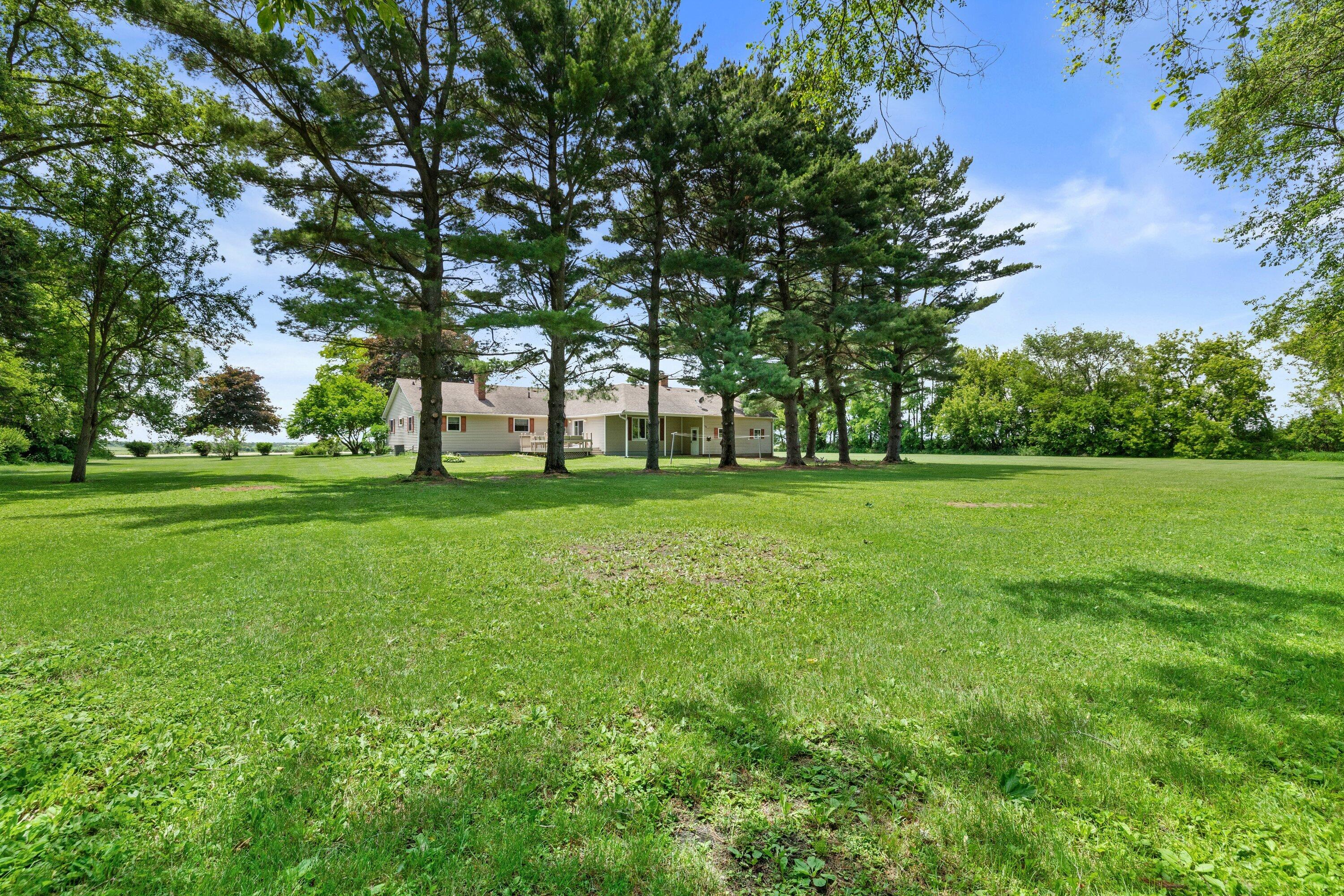 3694 County Rd NN Geneva, WI 53121 - Photo 5 of 5 IMG_1161