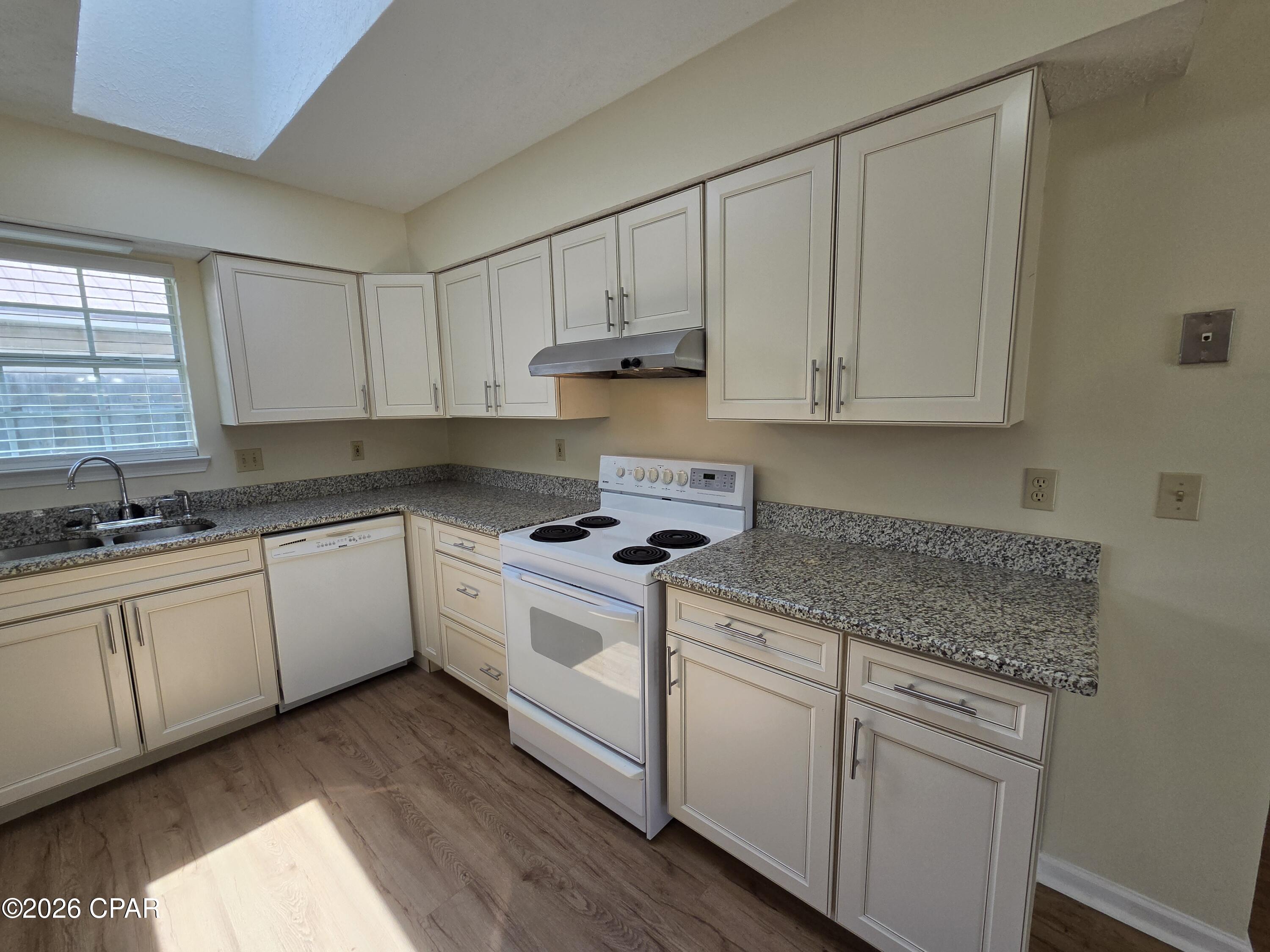 4012 Woodridge Road Panama City, FL 32405 - Photo 8 of 26