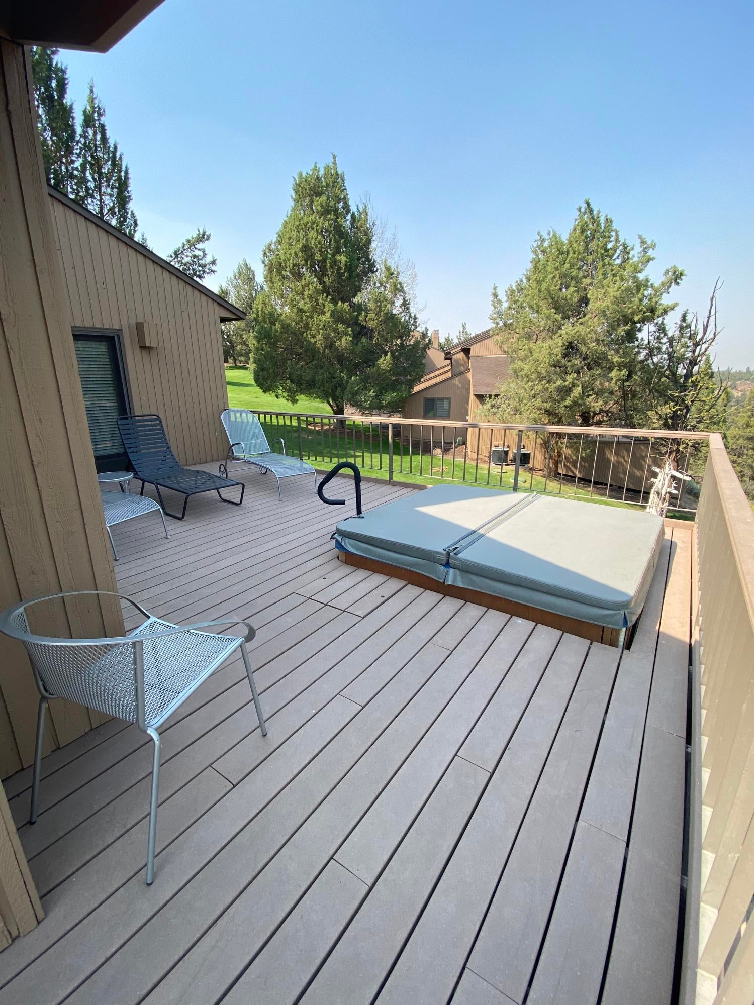 1904 Redtail Hawk Drive, Unit RV49J Redmond, OR 97756 - Photo 17 of 22 IMG_9912