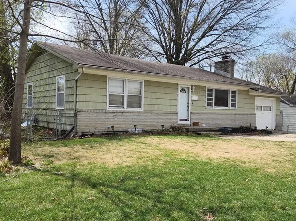 $225,000 | 1025 East Elm Street, Olathe, KS 66061