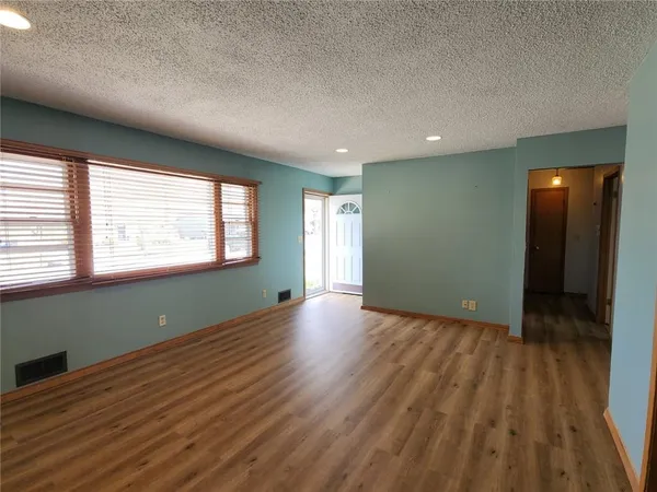 $225,000 | 1025 East Elm Street, Olathe, KS 66061