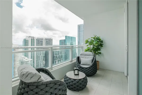 $4,800 | 1080 Brickell Avenue, Unit 3904, Miami, FL 33131