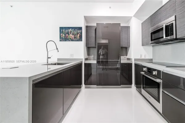 $4,800 | 1080 Brickell Avenue, Unit 3904, Miami, FL 33131