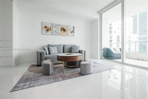 $4,800 | 1080 Brickell Avenue, Unit 3904, Miami, FL 33131