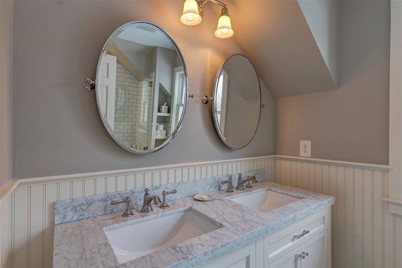 105 Wings Point Road Charlotte, VT 05445 - Photo 25 of 40 Gallery Image 25