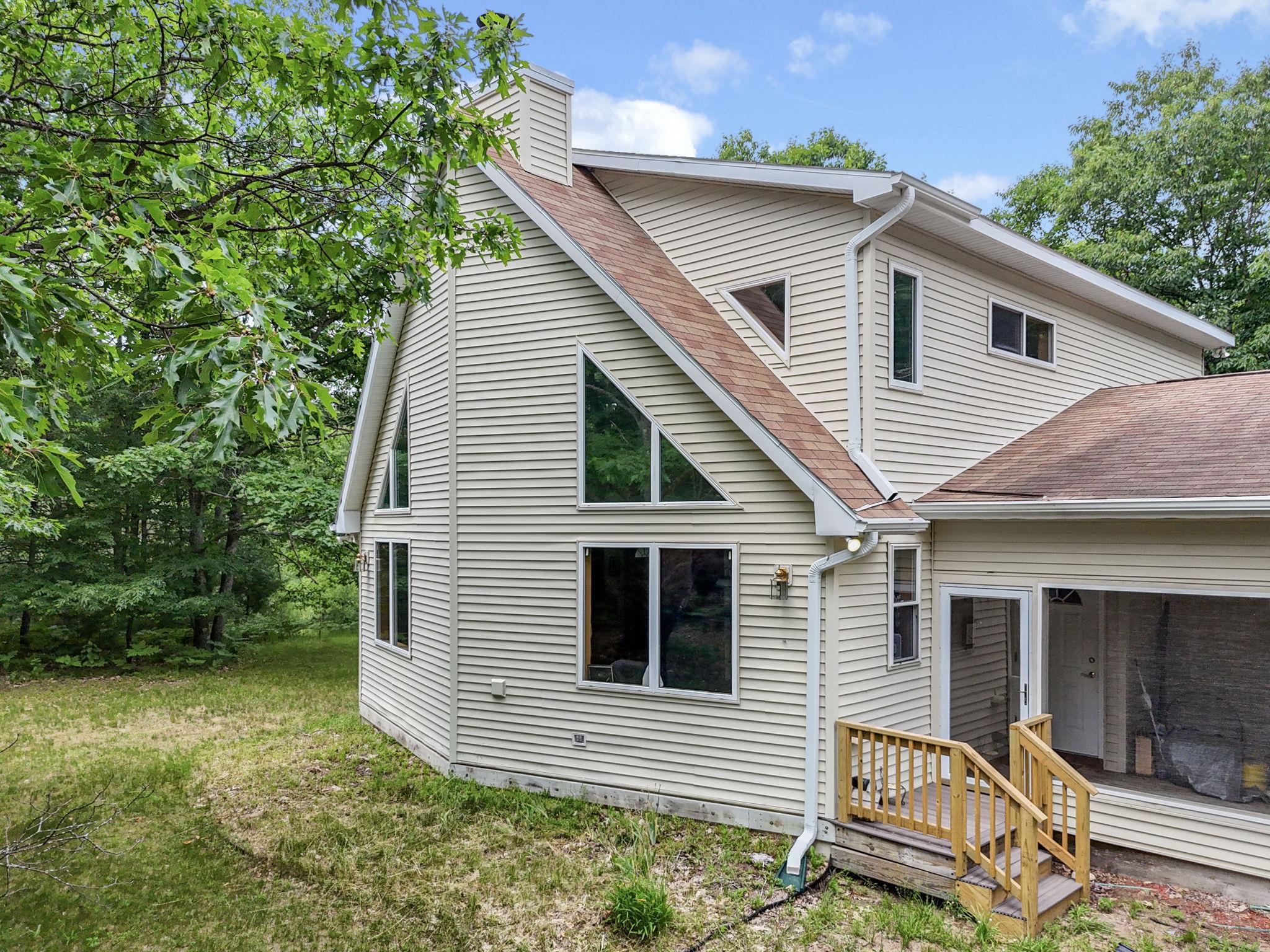 9650 Silny Road Interlochen, MI 49643 - Photo 4 of 40