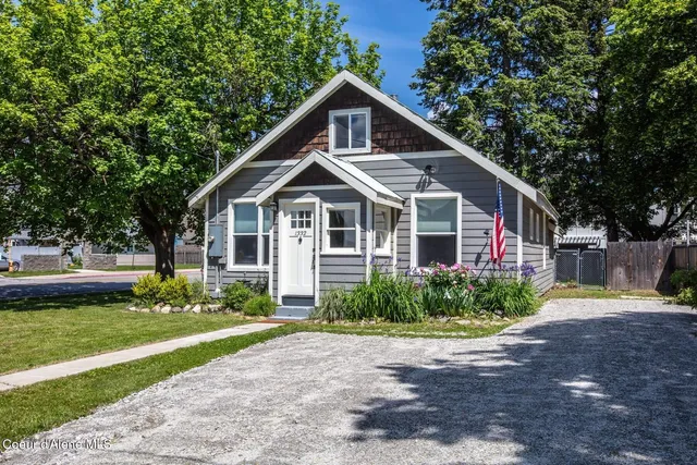 $450,000 | 1332 Chestnut Street, Sandpoint, ID 83864