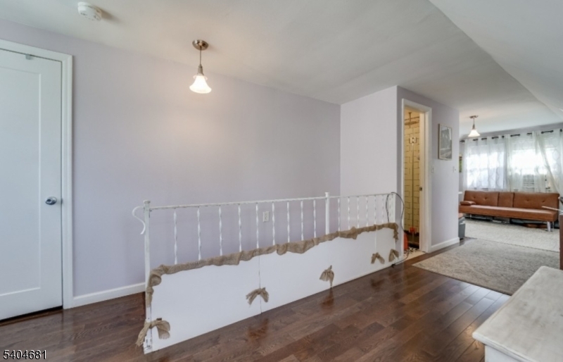 391 Ward Street Union, NJ 07083 - Photo 13 of 23