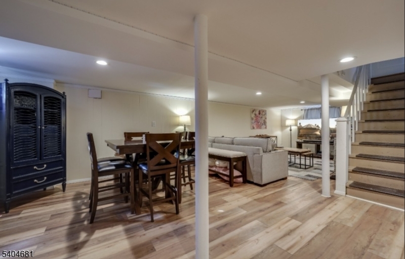 391 Ward Street Union, NJ 07083 - Photo 16 of 23