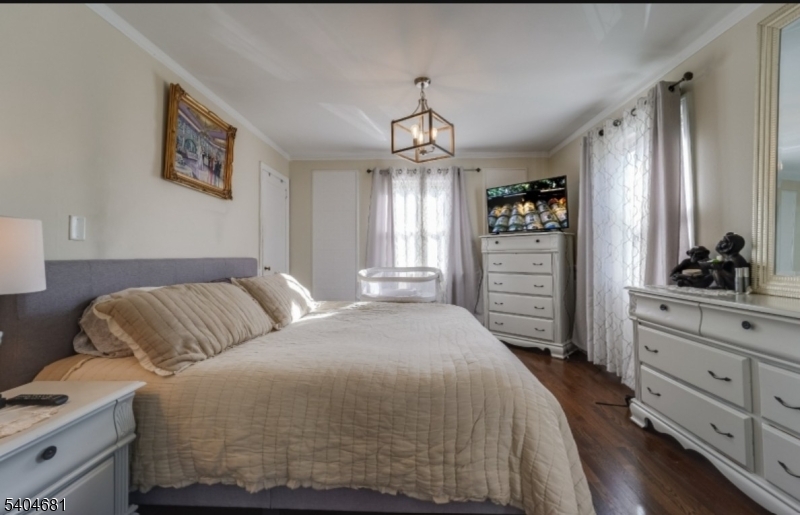 391 Ward Street Union, NJ 07083 - Photo 7 of 23