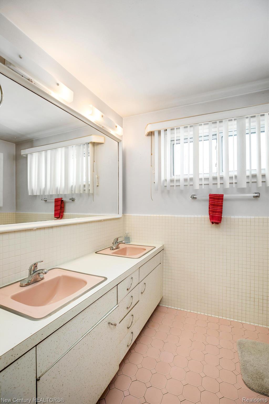 109 Michelson Road Rochester, MI 48307 - Photo 12 of 14 Gallery Image 12