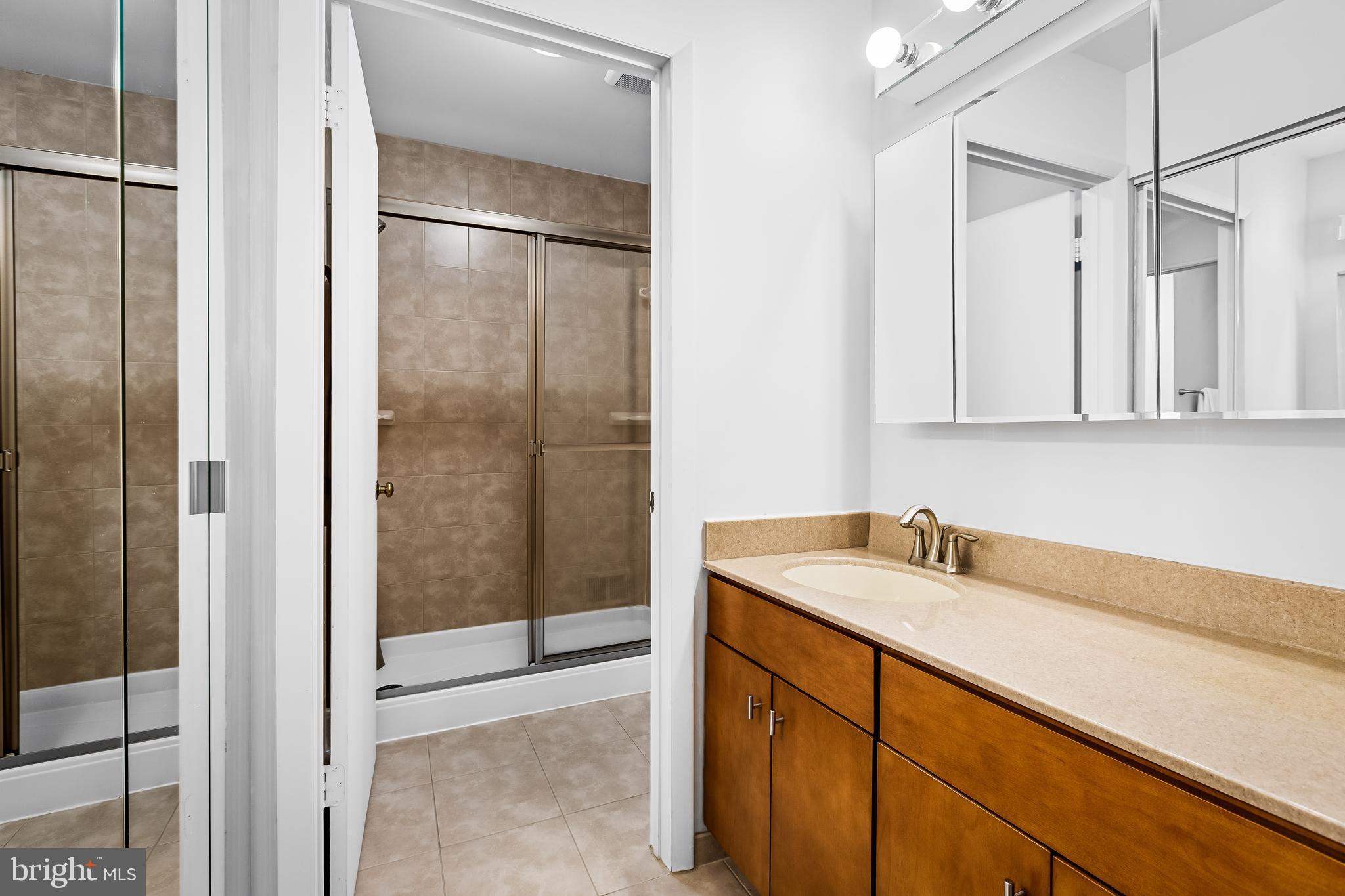 420 South Hanover Street Baltimore, MD 21201 - Photo 23 of 44