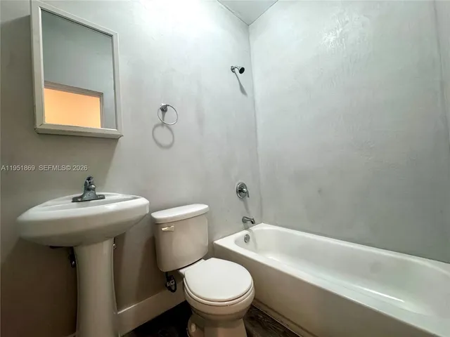 $3,100 | 4770 Northwest 23rd Avenue, Miami, FL 33142