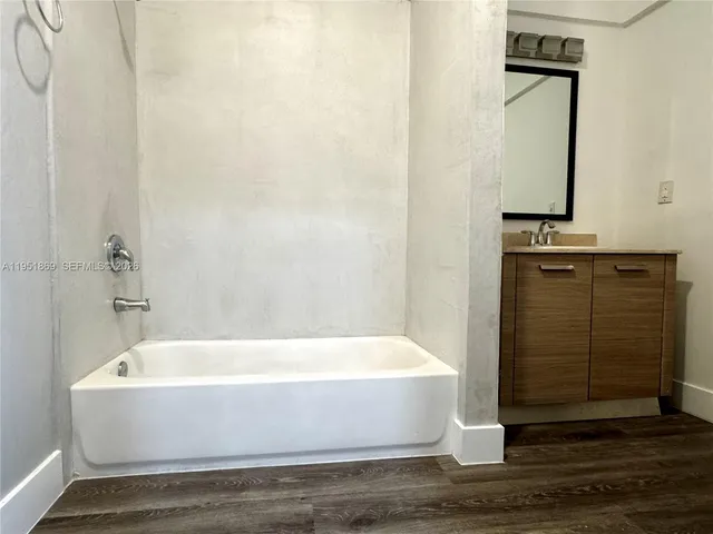 $3,100 | 4770 Northwest 23rd Avenue, Miami, FL 33142