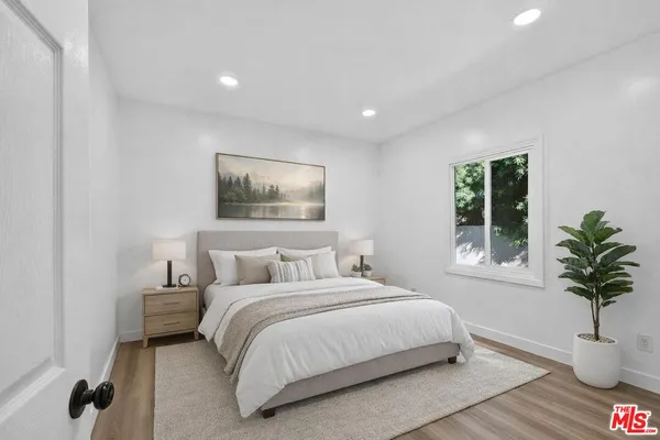 $5,200 | 546 San Juan Avenue, Venice, CA 90291