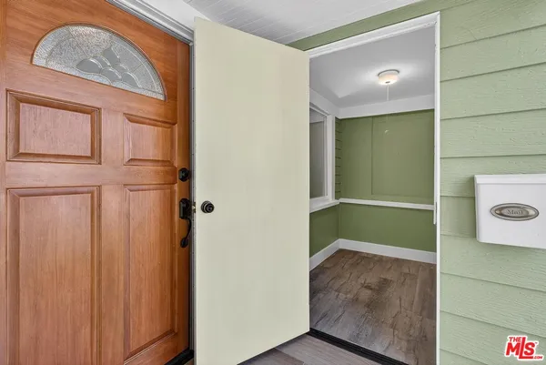 $5,200 | 546 San Juan Avenue, Venice, CA 90291