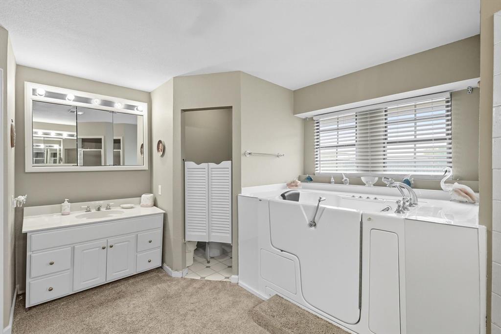 10594 Sam Reynolds Road Justin, TX 76247 - Photo 20 of 40