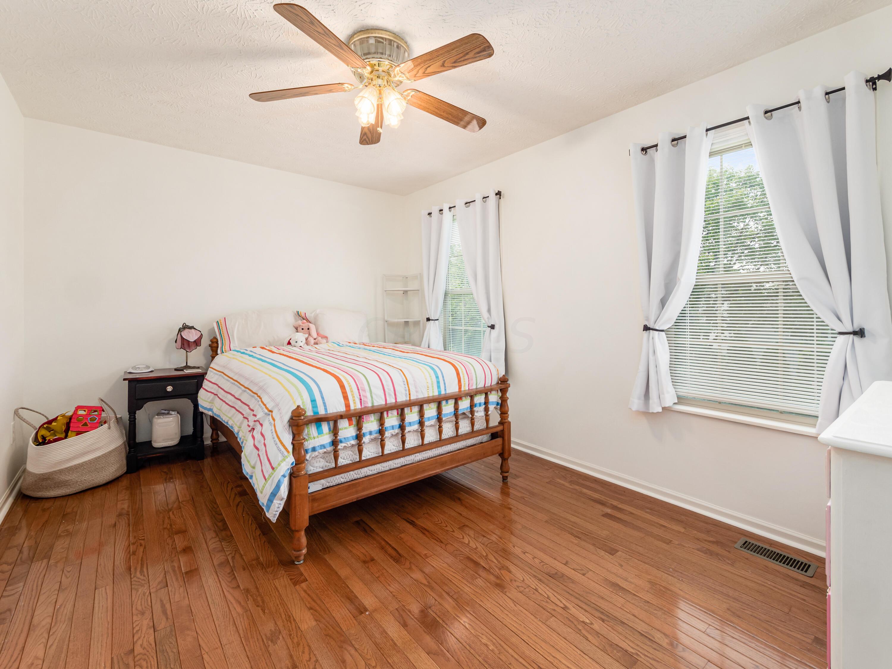 5481 Fox Hill Road Hilliard, OH 43026 - Photo 27 of 36 N_5481_Foxhill062