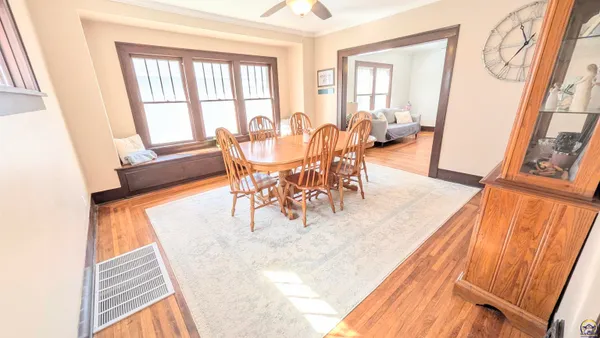 $189,900 | 930 Lawrence Street, Emporia, KS 66801