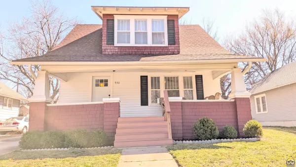 $189,900 | 930 Lawrence Street, Emporia, KS 66801