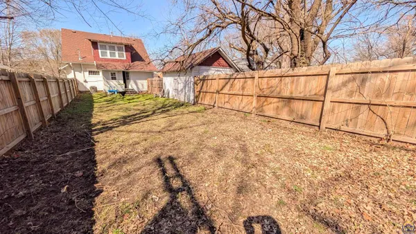 $189,900 | 930 Lawrence Street, Emporia, KS 66801