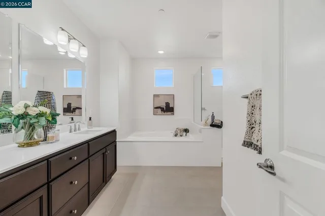 $1,350,000 | 1553-1553 South Perkins Place, Mountain House, CA 95391