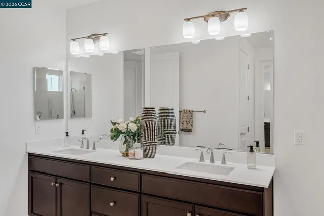 $1,350,000 | 1553-1553 South Perkins Place, Mountain House, CA 95391